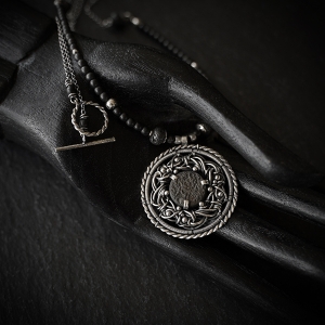 Washed in black Iza Malczyk