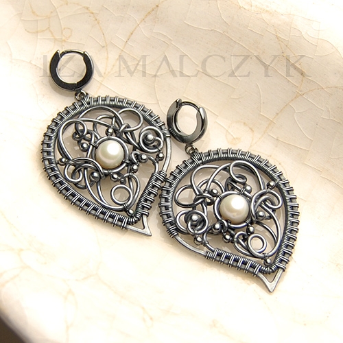 Black Paisley — 4 / 7