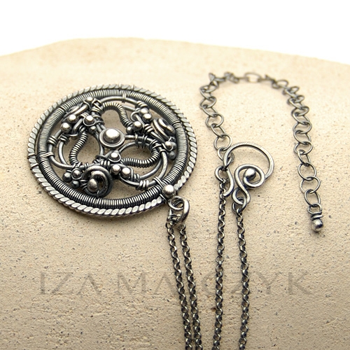Dark Triskelion — 3 / 8