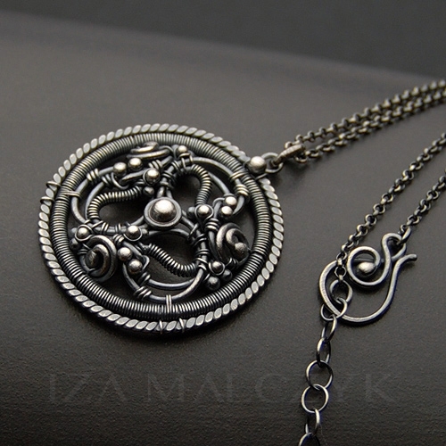 Dark Triskelion — 5 / 8
