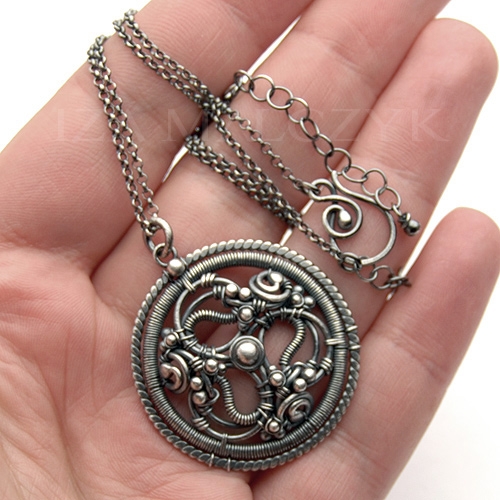 Dark Triskelion — 8 / 8