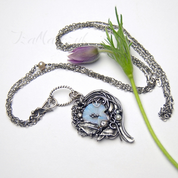 Moon Blossom — 5 / 8