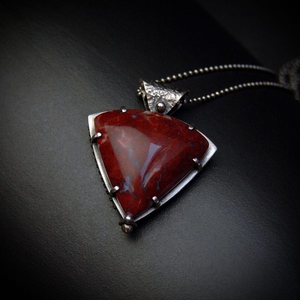 Red Locket — 6 / 10
